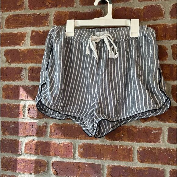 Love by Gap sleep shorts - Picture 1 of 5